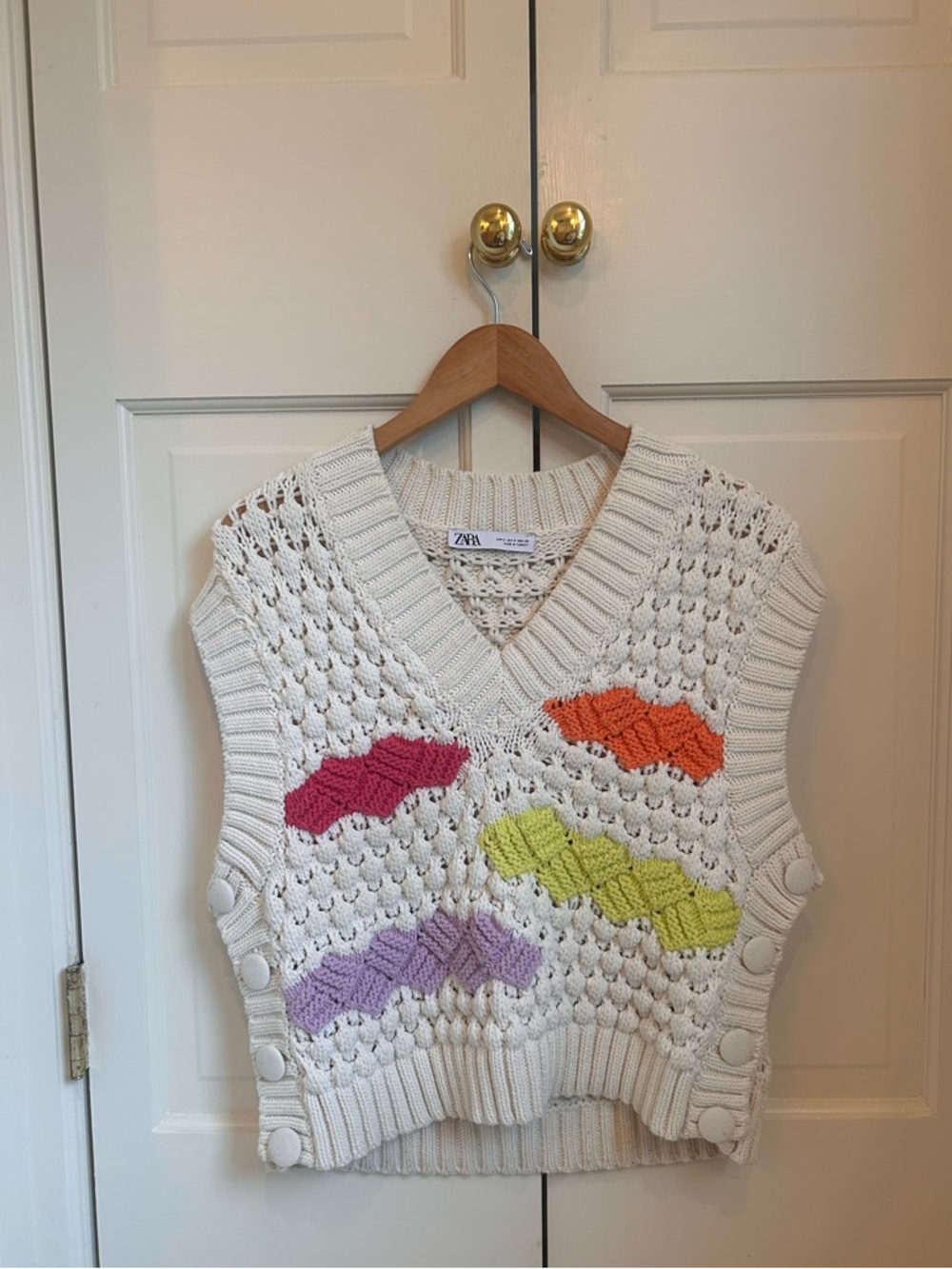 Zara Cream Knit Sleeveless Sweater Vest with Bright Color Accents
